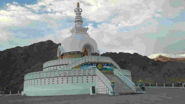 shanti-stupa-5375848_1280 saanti satoopa