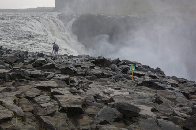 waterfall-4736960_1280